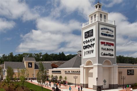 premium outlets merrimack nh.